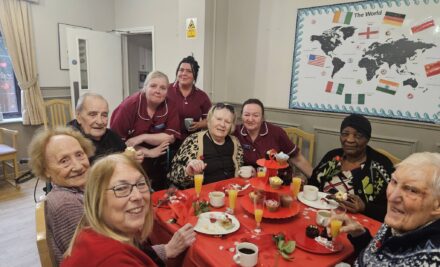 Valentine’s Tea Party 💖 | Cakes, Bucks Fizz & Celebration