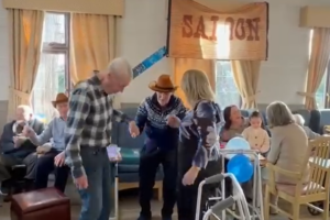 🤠 A Wild, Wild West Afternoon at Nightingale Care Home! 🎶